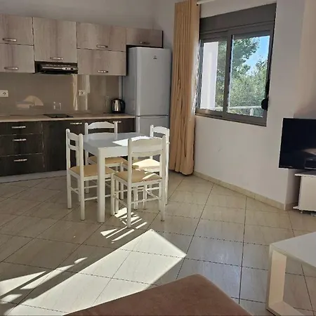Apartment Deus Saranda Polisi i Vogel