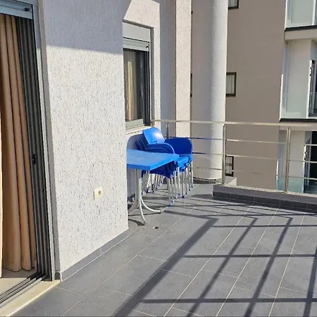 Apartment Deus Saranda Polisi i Vogel