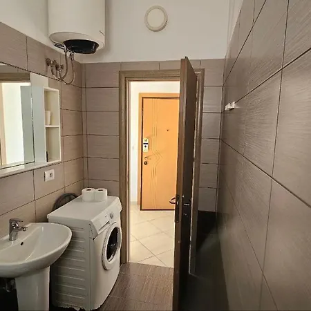 Apartment Deus Saranda Polisi i Vogel