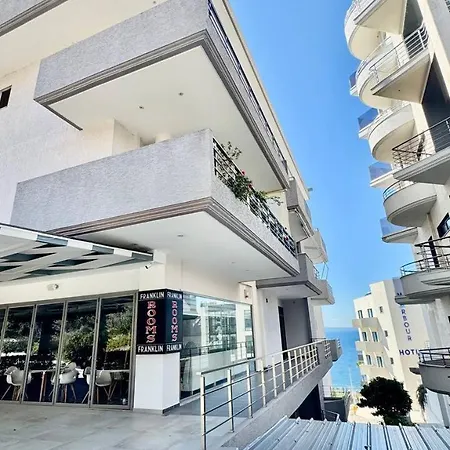 Deus Saranda Apartament Polisi i Vogel