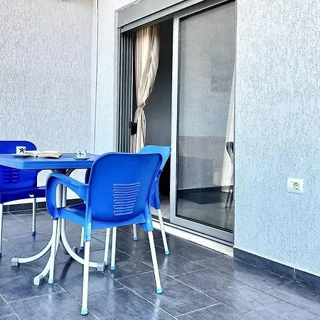 Deus Saranda Apartament *