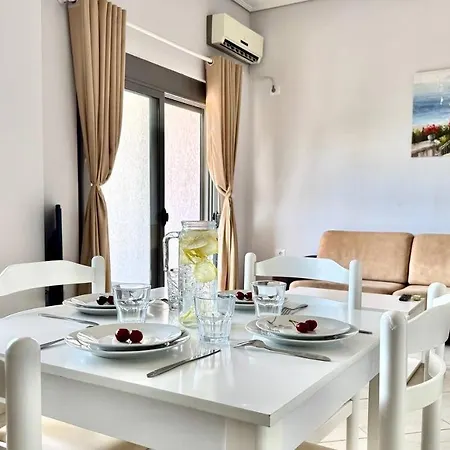 Deus Saranda Lägenhet *