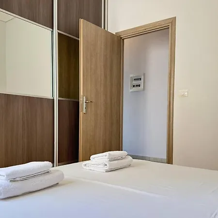 Deus Saranda Lägenhet *