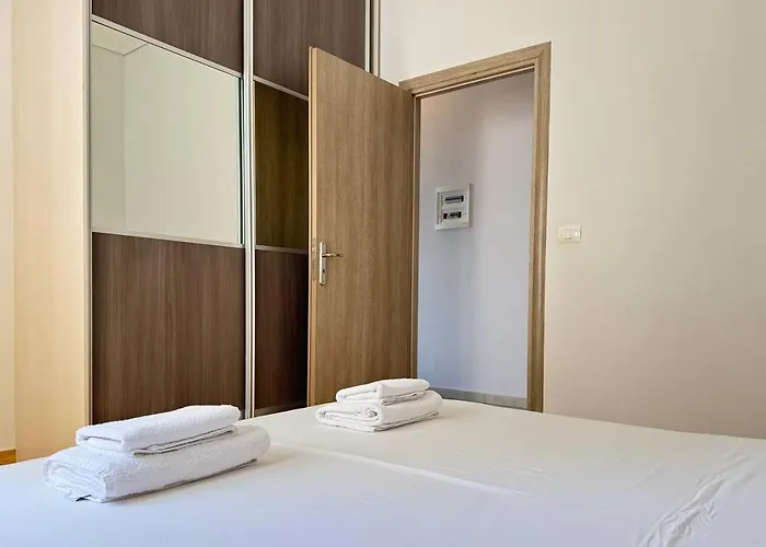 Deus Saranda Appartamento *